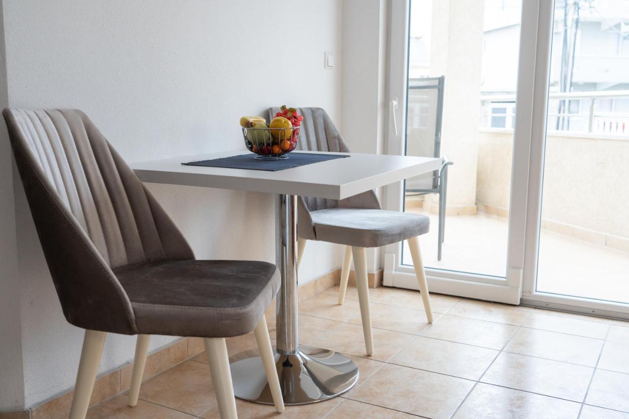 Apartments Sejla Улцинь Екстер'єр фото