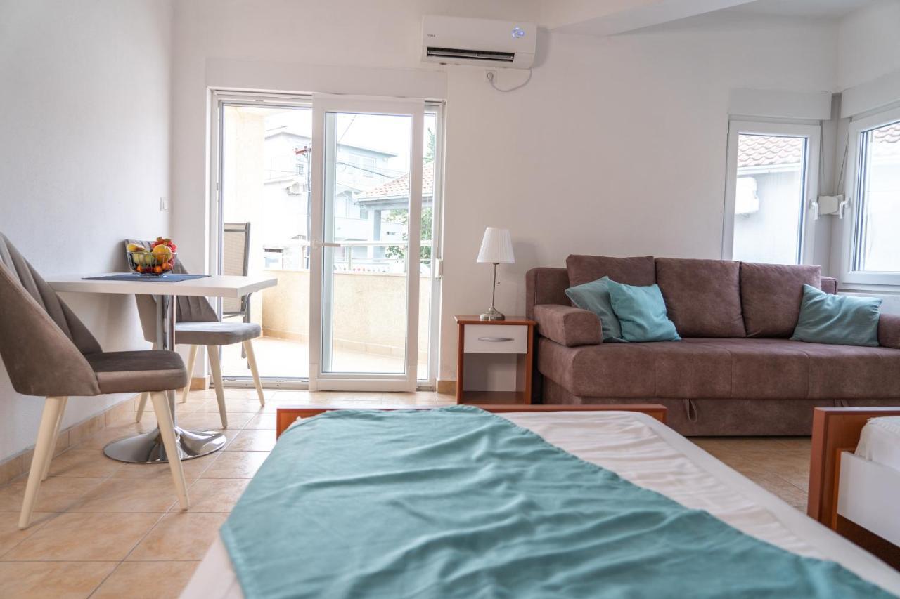 Apartments Sejla Улцинь Екстер'єр фото