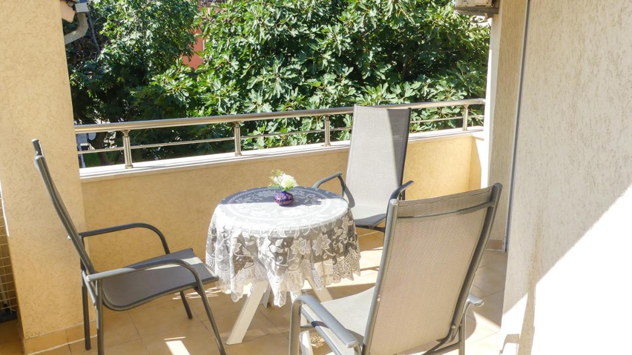 Apartments Sejla Улцинь Екстер'єр фото
